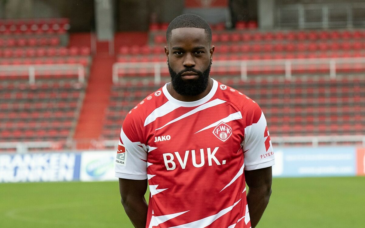 Der Kickers Spieler Ridge Munsy Der Kickers Spieler Ridge Munsy
